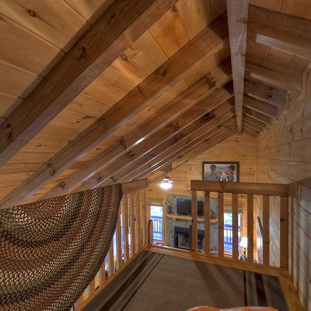 Knotty Pines Pet-Friendly Gas Fireplace Plus A Firepit Cherry Log Экстерьер фото