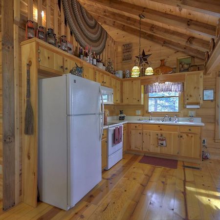 Knotty Pines Pet-Friendly Gas Fireplace Plus A Firepit Cherry Log Экстерьер фото