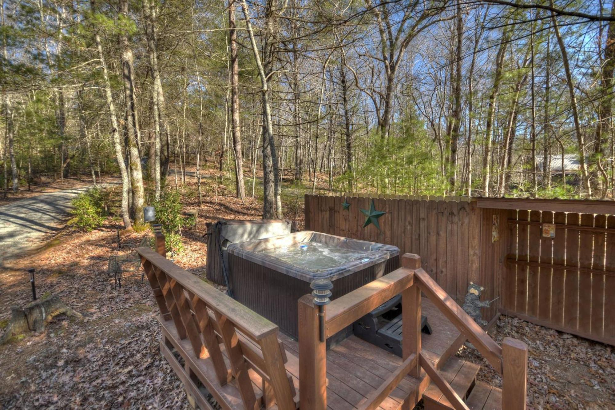 Knotty Pines Pet-Friendly Gas Fireplace Plus A Firepit Cherry Log Экстерьер фото