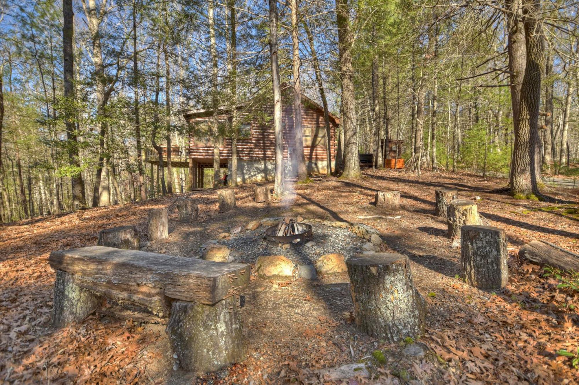 Knotty Pines Pet-Friendly Gas Fireplace Plus A Firepit Cherry Log Экстерьер фото